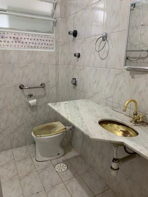 Image 13 - 898884