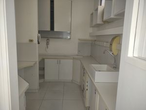 Image 5 - 898887