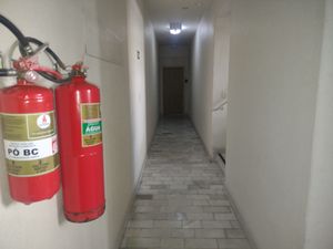 Image 9 - 898887