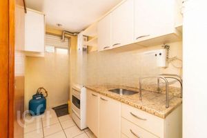 Image 3 - 898892