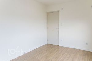 Image 8 - 898894