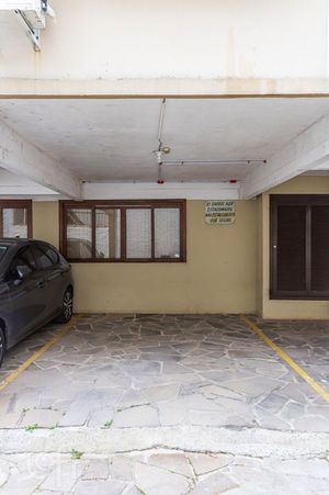 Image 15 - 898894