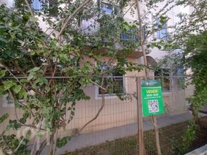 Image 1 - 898895