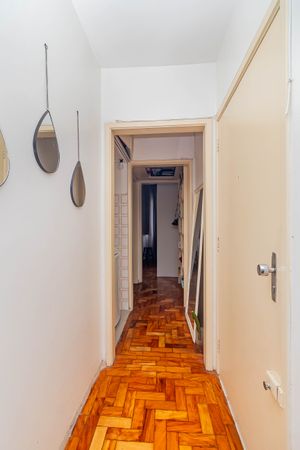 Image 7 - 898896