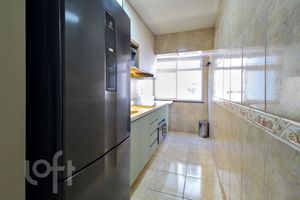 Image 3 - 898897