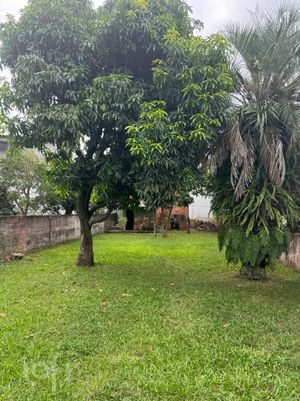Image 8 - 898900