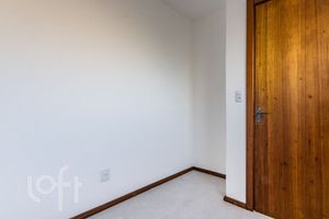 Image 20 - 898907