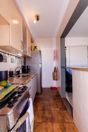 Image 9 - 898912