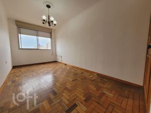 Image 1 - 898913
