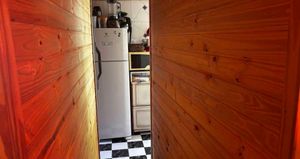 Image 28 - 898917