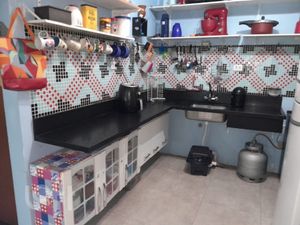 Image 27 - 898929