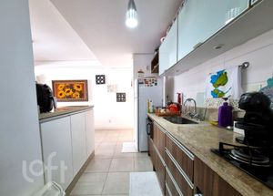 Image 8 - 898969