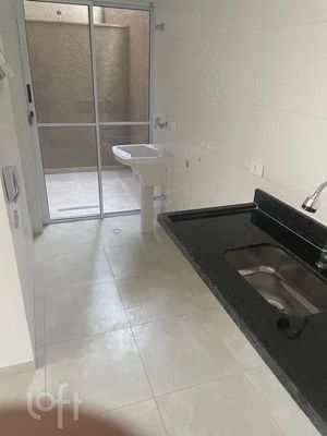 Image 1 - 898972