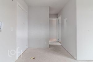 Image 7 - 898992