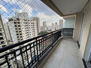 Image 2 - 898999