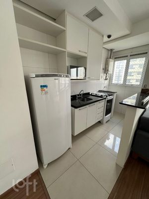 Image 7 - 898999