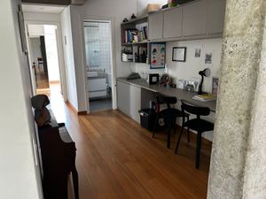 Image 9 - 899003