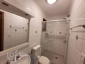 Image 21 - 899007