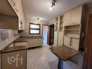 Image 6 - 899007