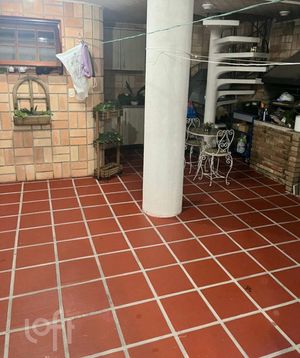 Image 21 - 899012