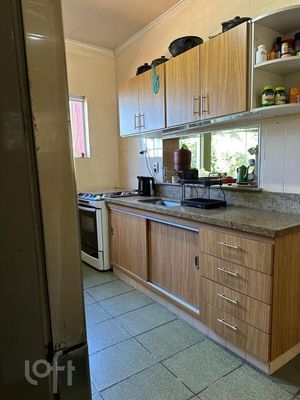Image 4 - 899032
