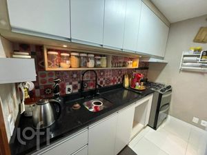 Image 6 - 899062