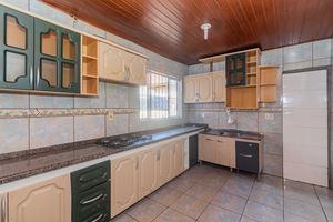 Image 17 - 899073