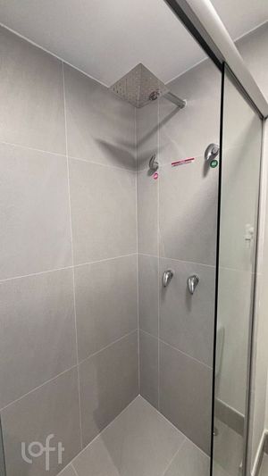 Image 9 - 899090