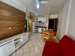 Image 1 - 899093