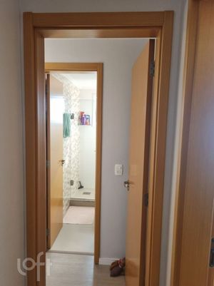 Image 7 - 899095