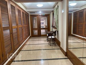 Image 13 - 899100