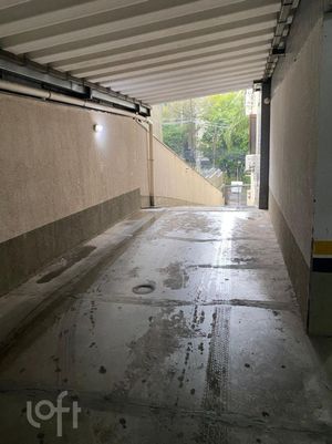 Image 16 - 899100