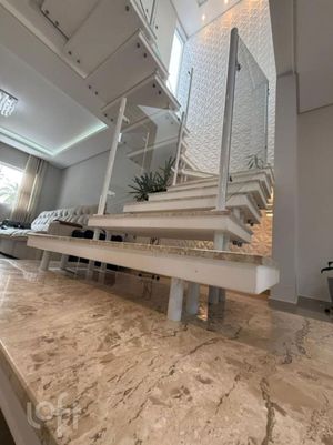 Image 9 - 899111