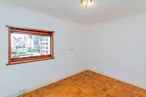 Image 15 - 899115