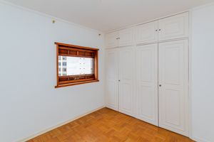 Image 17 - 899115