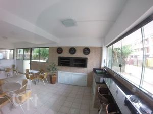 Image 32 - 899119
