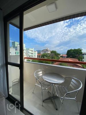 Image 19 - 899119