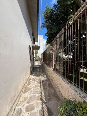 Image 12 - 899126