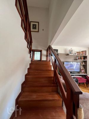 Image 10 - 899126