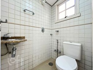 Image 12 - 899130