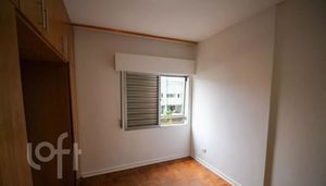 Image 19 - 899133