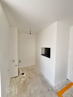 Image 6 - 899135