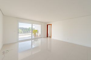 Image 32 - 899186