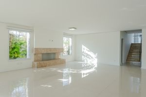 Image 3 - 899186