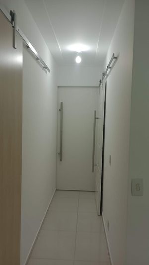 Image 30 - 899189