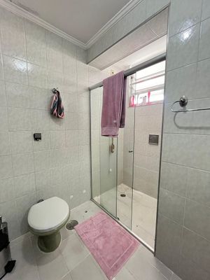 Image 19 - 899190
