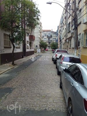 Image 17 - 899206
