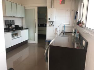 Image 22 - 899229