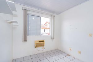 Image 9 - 899235