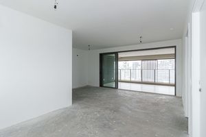Image 1 - 899258